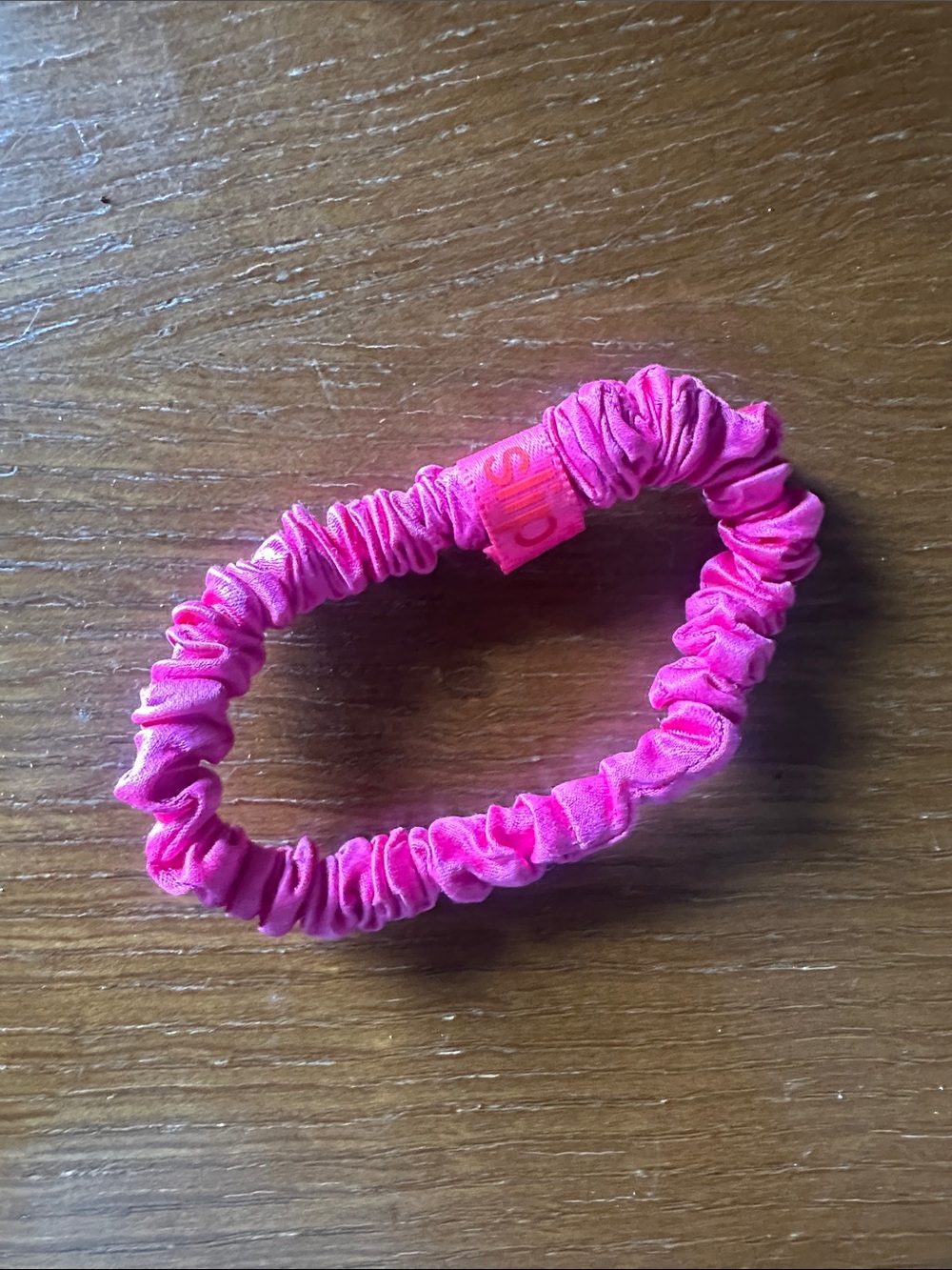Slip silk hair tie lipstick pink